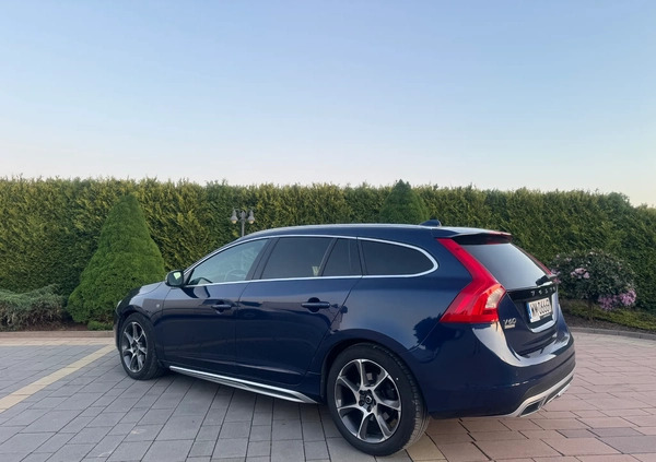 Volvo V60 cena 51300 przebieg: 233800, rok produkcji 2014 z Rzeszów małe 67